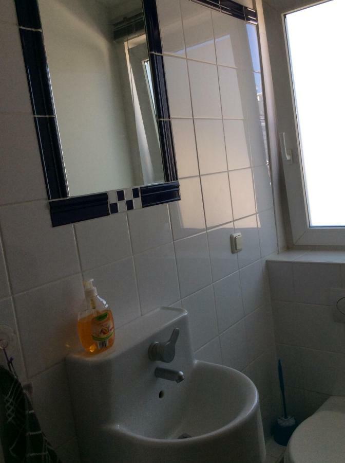 Dachstudio Mit Bad Und Terasse Keulen Buitenkant foto